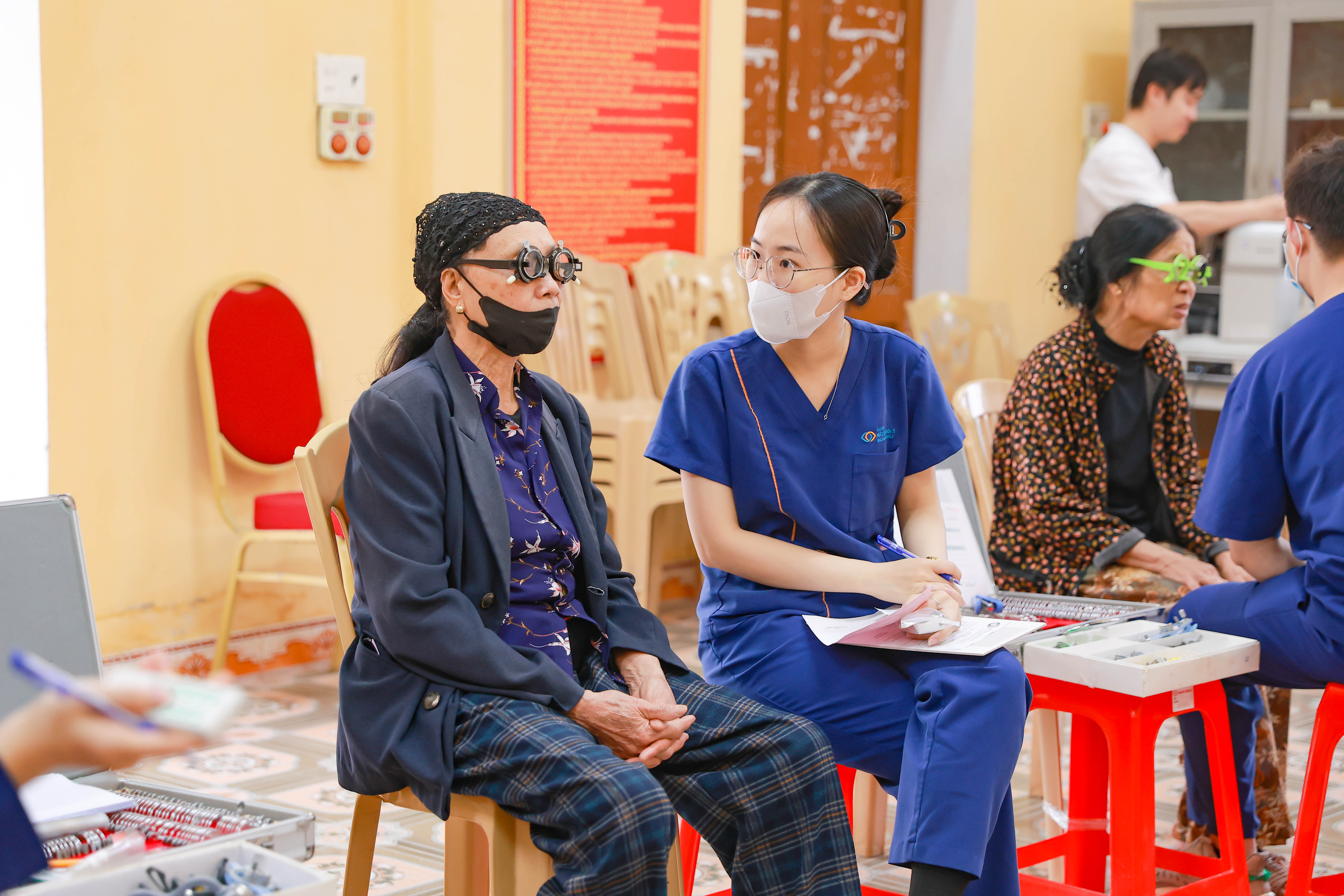 GÌN GIỮ NGUỒN SÁNG CHO ĐÔI MẮT VIỆT NAM MẠNH KHỎE