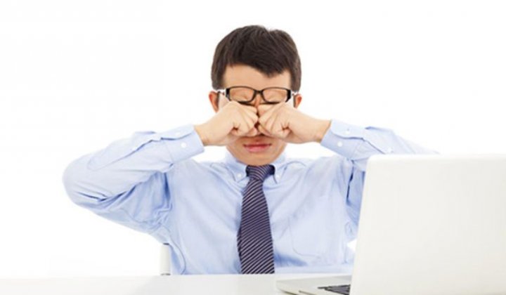 10 mẹo chống mỏi mắt khi nhìn máy tính, điện thoại nhiều của dân văn phòng