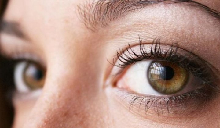 Viêm mũi dị ứng gây thâm mắt: Nguyên nhân, cách khắc phục