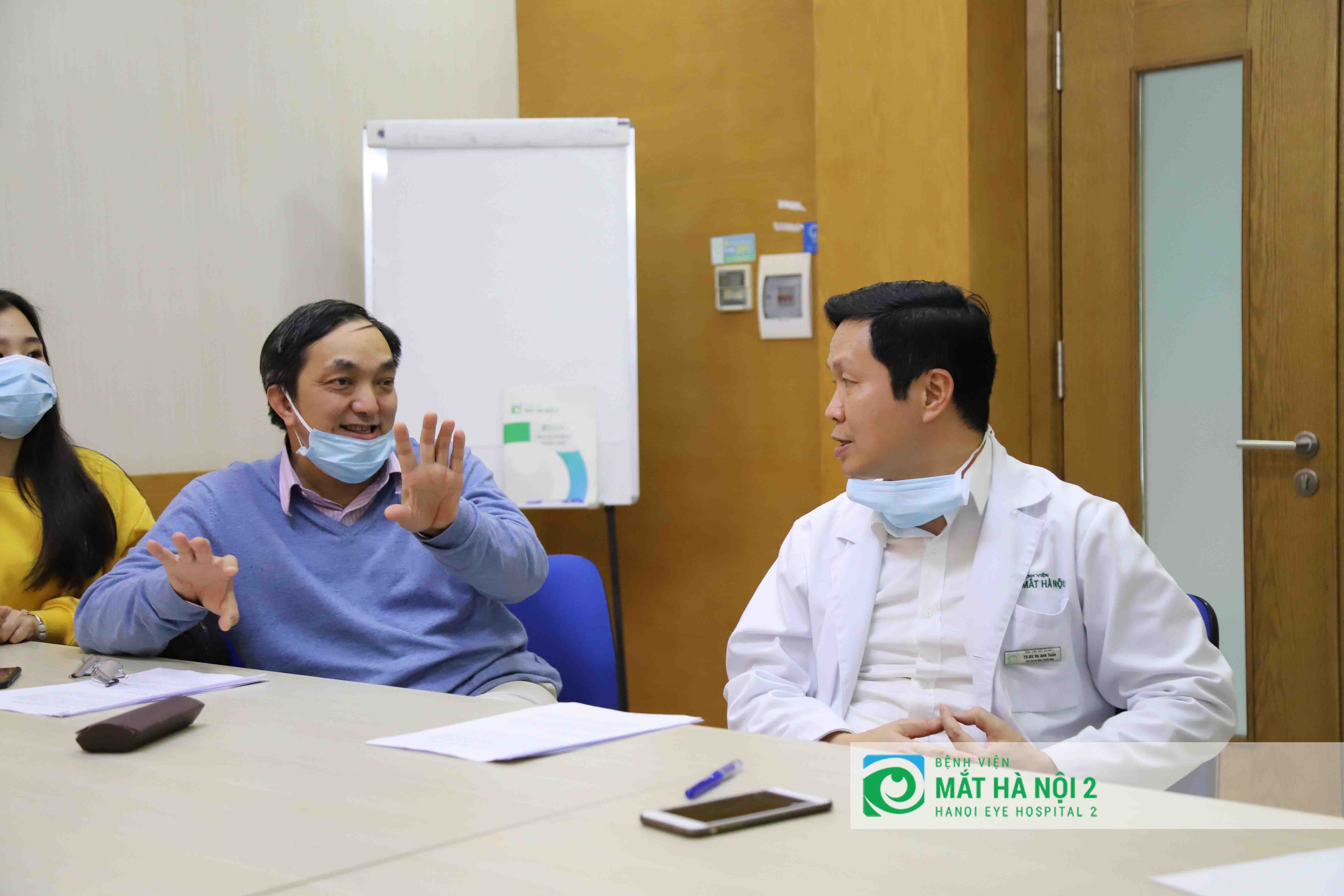 Hội chẩn trực tuyến Bệnh viện Mắt Hà Nội 2 chuyên gia Nhật Bản